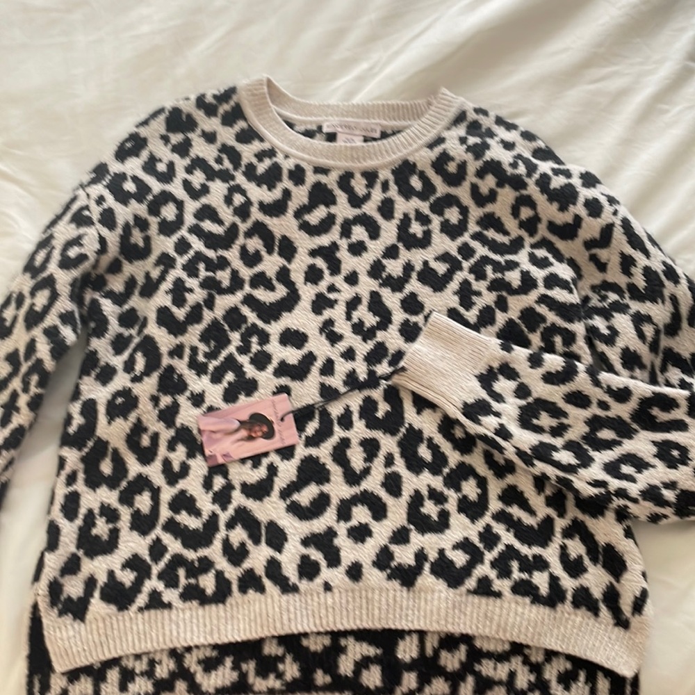 Brand new sweater